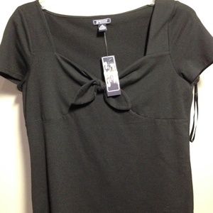Black Medium Top by American Living